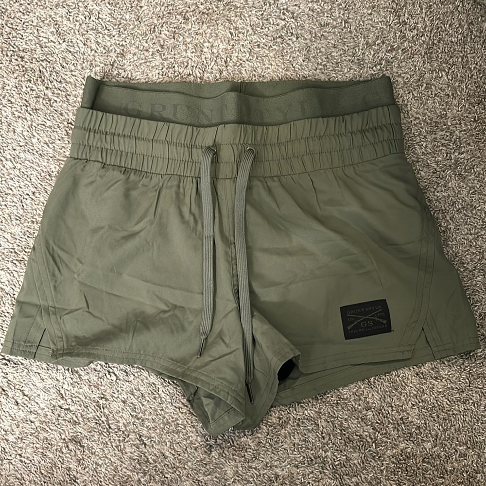 Athletic shorts